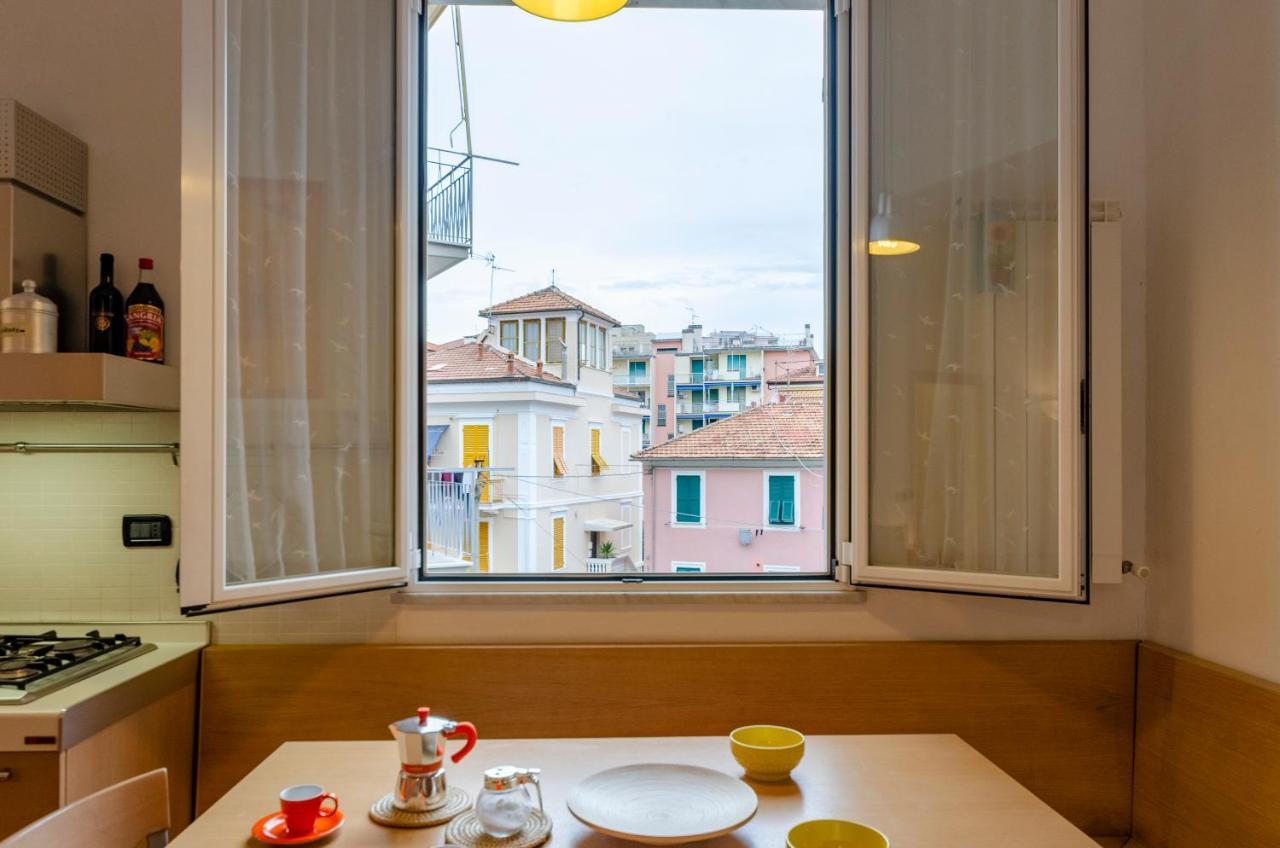 Joivy Apt For 4, Metres From Beach, In Сестри-Леванте Экстерьер фото